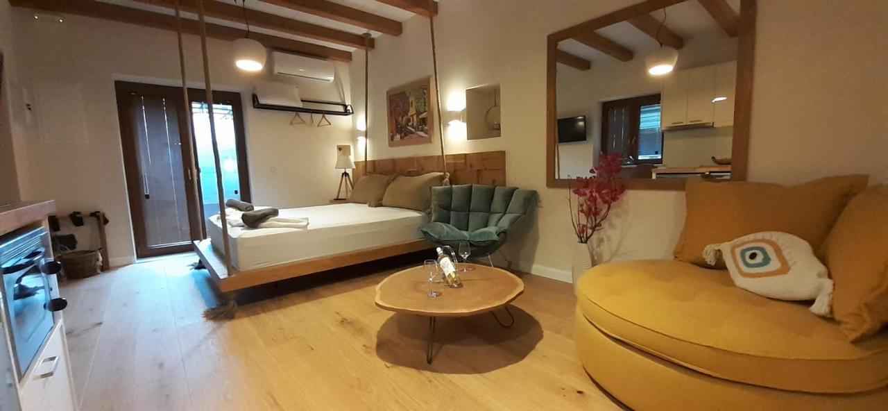 Andros 4 All Seasons Villas & Suites Ormos  Eksteriør billede
