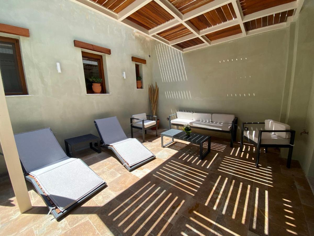 Andros 4 All Seasons Villas & Suites Ormos  Eksteriør billede