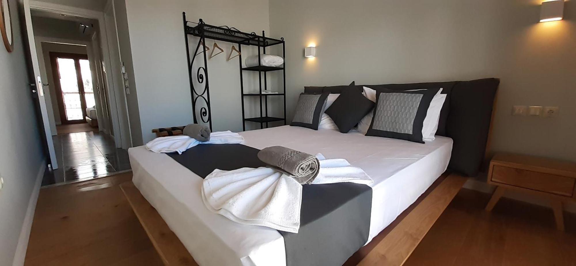 Andros 4 All Seasons Villas & Suites Ormos  Værelse billede